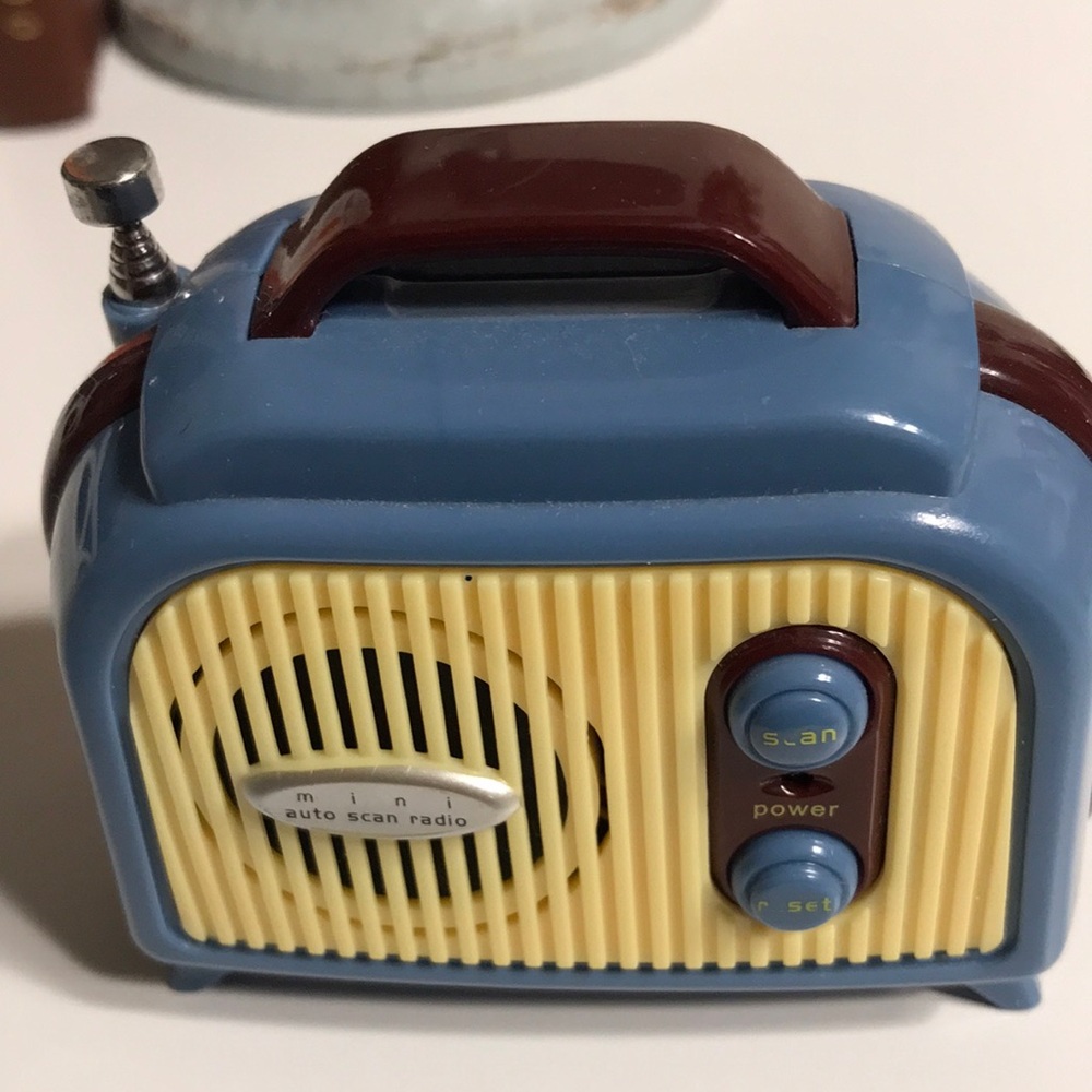 Radio Final Sale